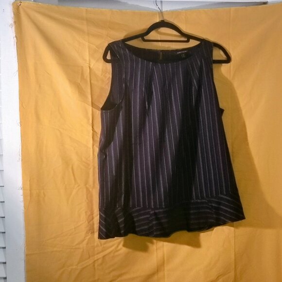 Banana Republic Suit Seperate Top in Navy Blue Pinned Strippes CLEARENCE - Picture 1 of 2